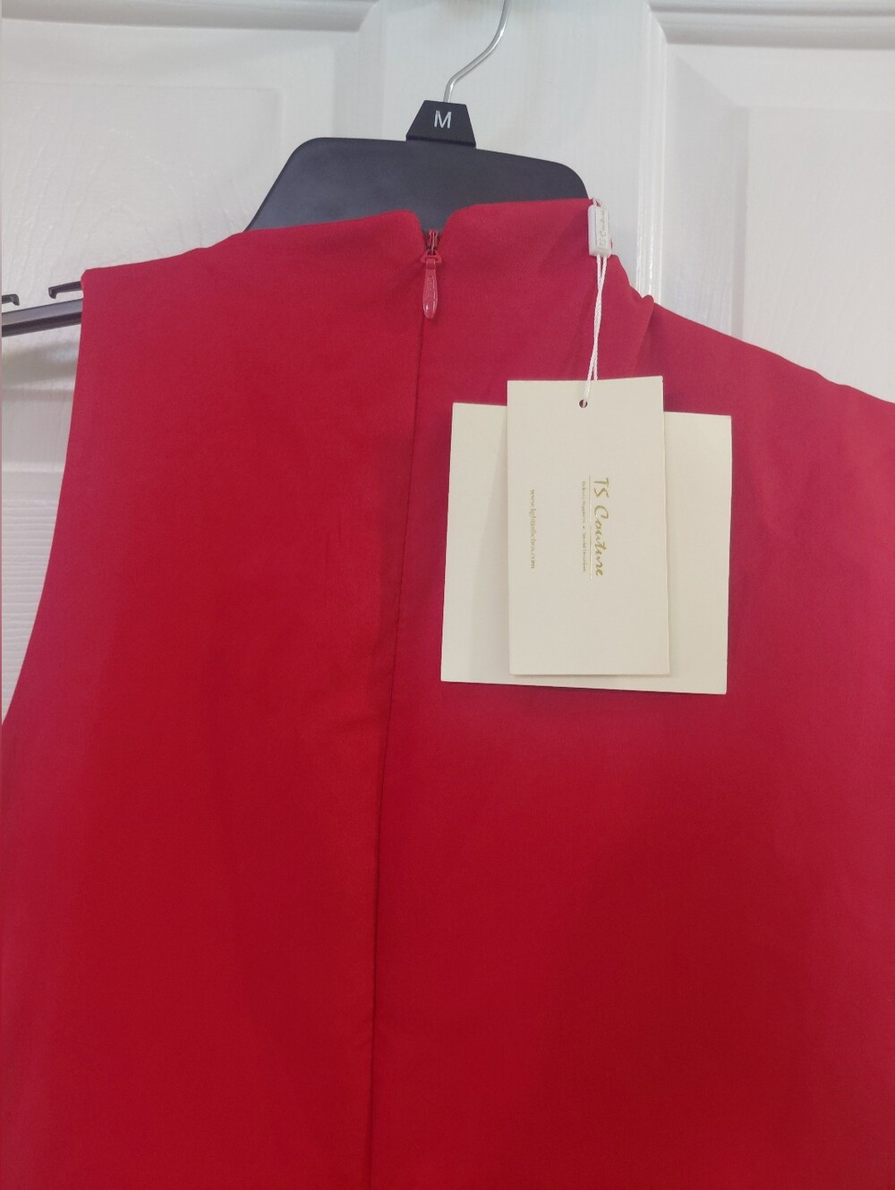 Sleeveless Red Jumpsuit with High Neck - Picture 3 of 8